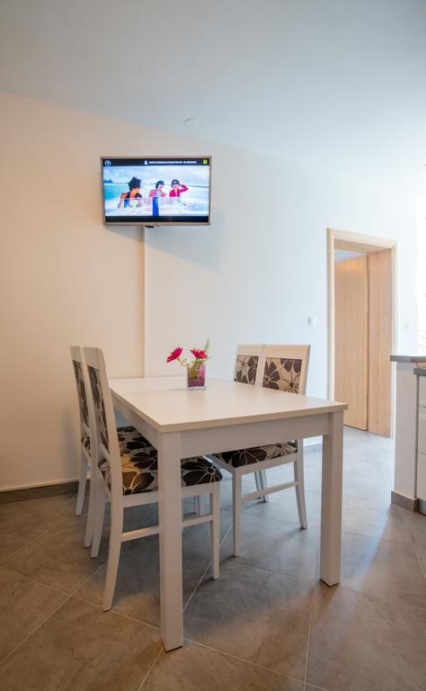 Rujno Apartments Starigrad Paklenica Zimmer foto